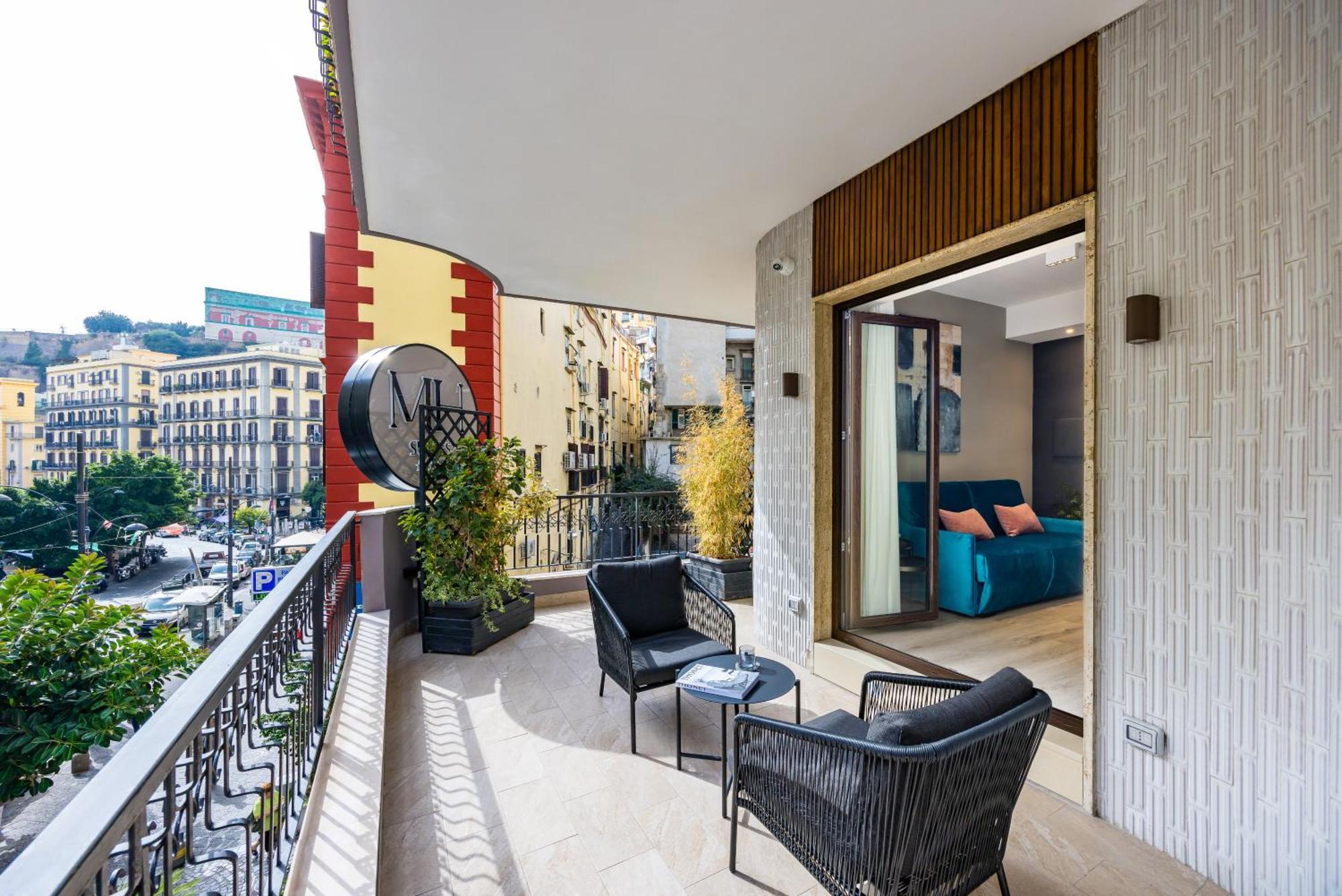 Mh Suites Plebiscito Nápoles Exterior foto