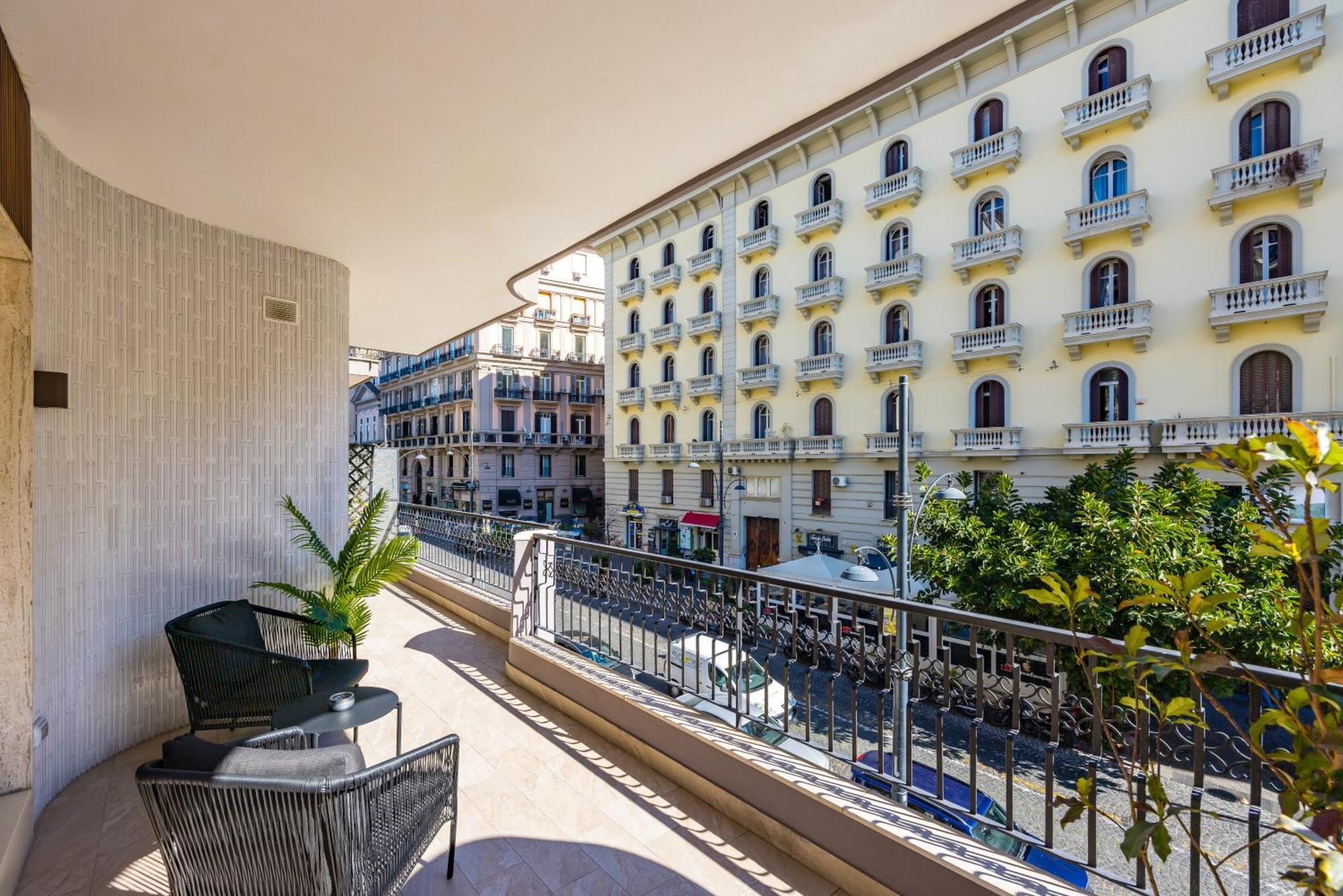 Mh Suites Plebiscito Nápoles Exterior foto